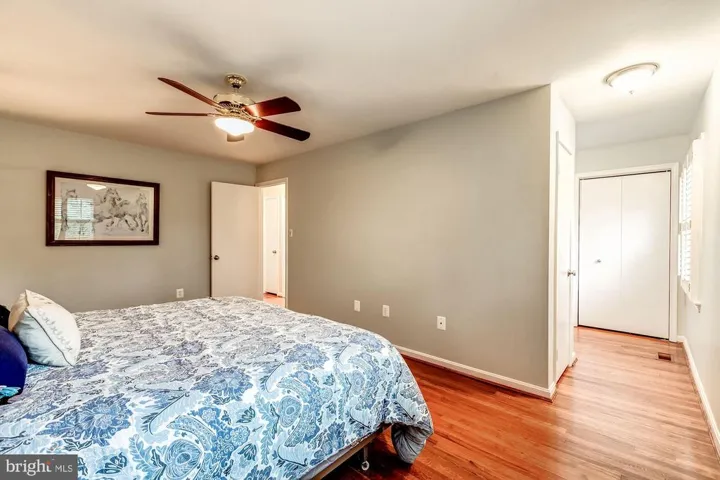 5429 Richenbacher Ave, Alexandria, Virginia 22304