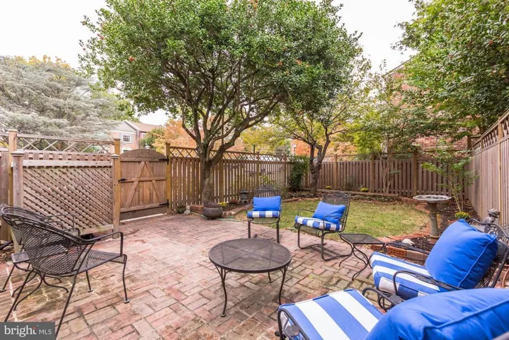 5429 Richenbacher Ave, Alexandria, Virginia 22304