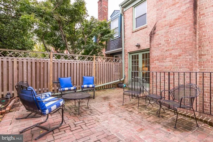 5429 Richenbacher Ave, Alexandria, Virginia 22304