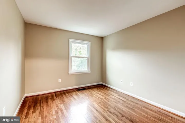 5429 Richenbacher Ave, Alexandria, Virginia 22304