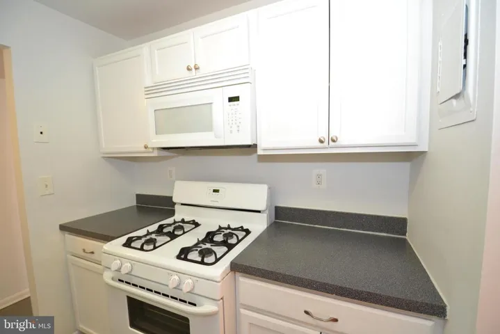 3790 Lyndhurst Dr #103, Fairfax, Virginia 22031