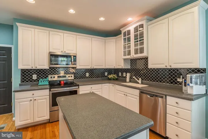 6000 Preswell Ct, Gainesville, Virginia 20155