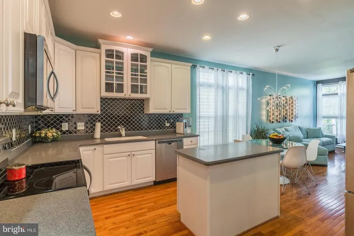 6000 Preswell Ct, Gainesville, Virginia 20155