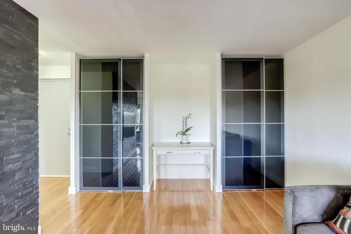3100 S Manchester St #1136, Falls Church, Virginia 22044