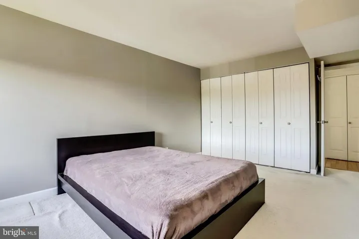 3100 S Manchester St #1136, Falls Church, Virginia 22044