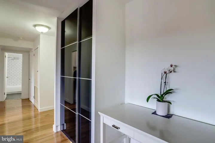 3100 S Manchester St #1136, Falls Church, Virginia 22044