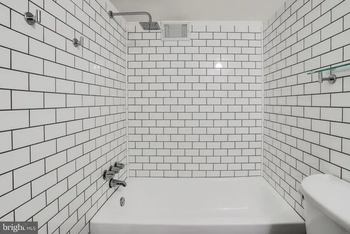 3100 S Manchester St #1136, Falls Church, Virginia 22044