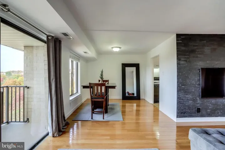 3100 S Manchester St #1136, Falls Church, Virginia 22044