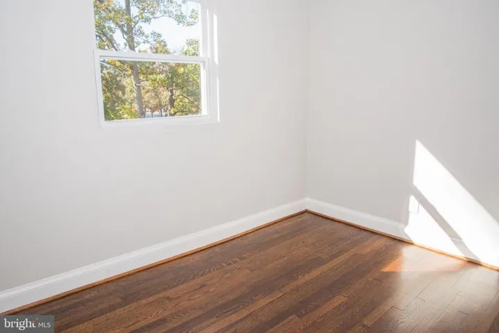 4758 Arlington Blvd, Arlington, Virginia 22204
