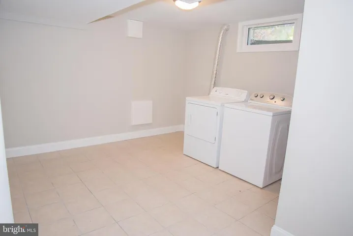 4758 Arlington Blvd, Arlington, Virginia 22204