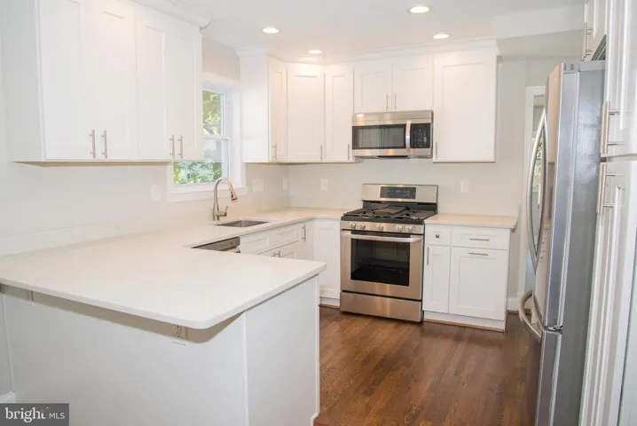 4758 Arlington Blvd, Arlington, Virginia 22204