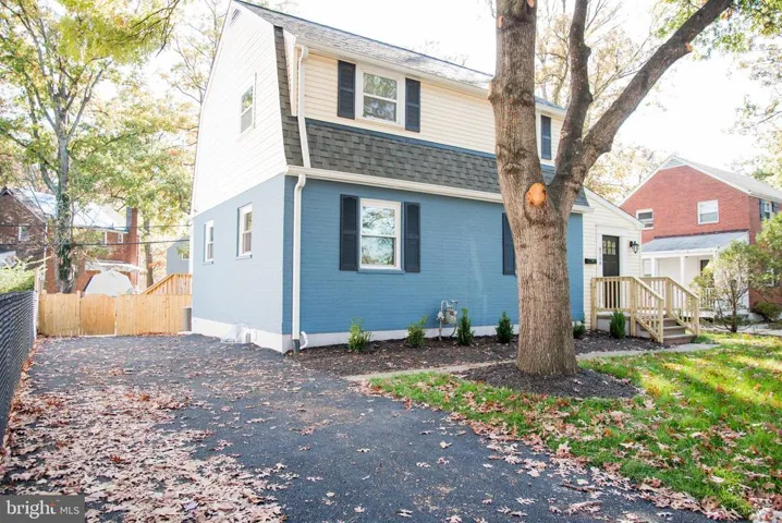 4758 Arlington Blvd, Arlington, Virginia 22204