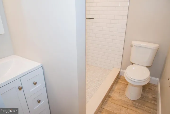 4758 Arlington Blvd, Arlington, Virginia 22204