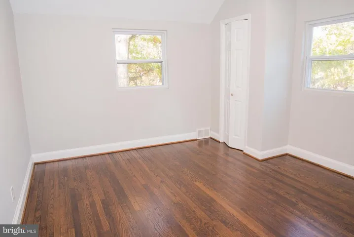 4758 Arlington Blvd, Arlington, Virginia 22204
