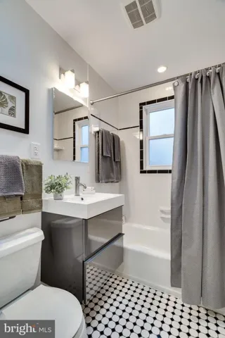 33 E Reed Ave, Alexandria, Virginia 22305