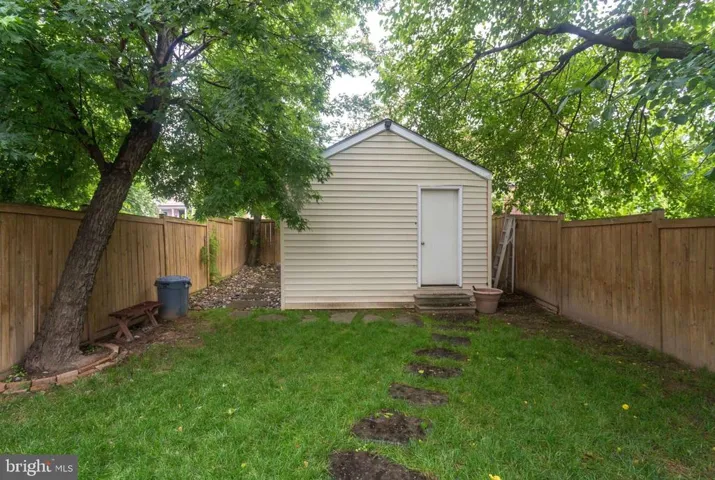 33 E Reed Ave, Alexandria, Virginia 22305
