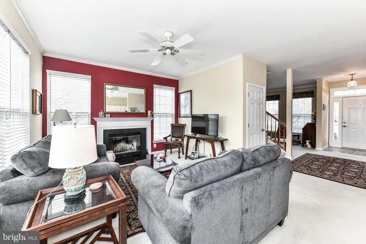17308 Cedar Bluff Ct, Round Hill, Virginia 20141