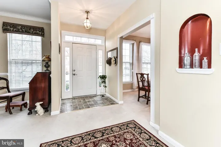 17308 Cedar Bluff Ct, Round Hill, Virginia 20141