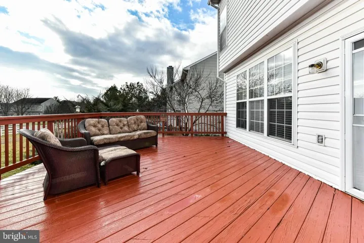 17308 Cedar Bluff Ct, Round Hill, Virginia 20141