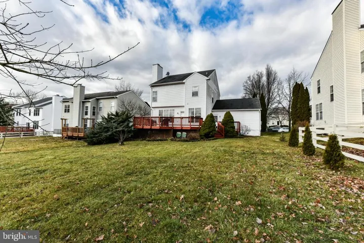 17308 Cedar Bluff Ct, Round Hill, Virginia 20141