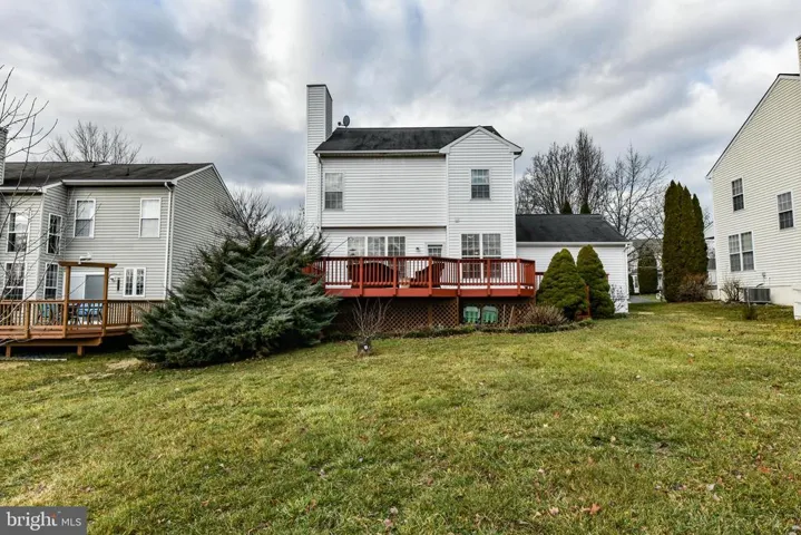 17308 Cedar Bluff Ct, Round Hill, Virginia 20141
