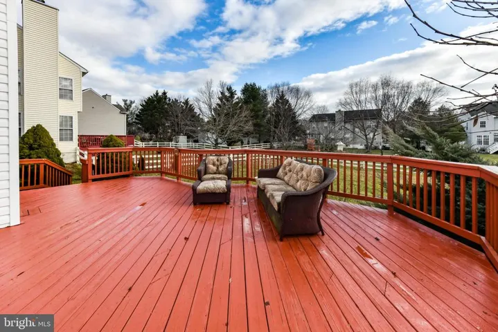 17308 Cedar Bluff Ct, Round Hill, Virginia 20141