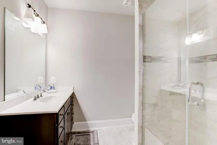 40435 Beechnut Rd, Leesburg, Virginia 20175