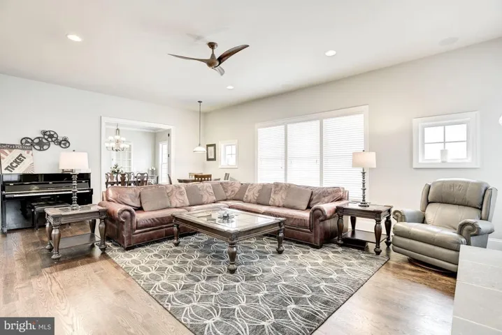 40435 Beechnut Rd, Leesburg, Virginia 20175