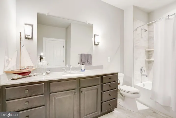 40435 Beechnut Rd, Leesburg, Virginia 20175