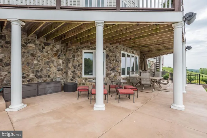 40435 Beechnut Rd, Leesburg, Virginia 20175