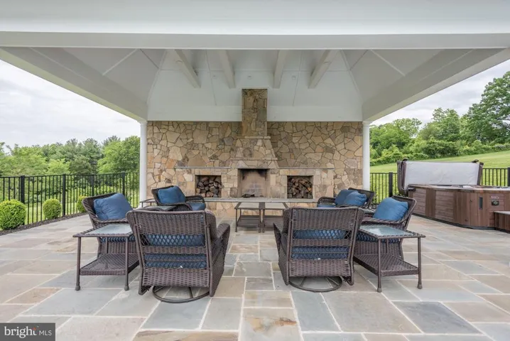 40435 Beechnut Rd, Leesburg, Virginia 20175
