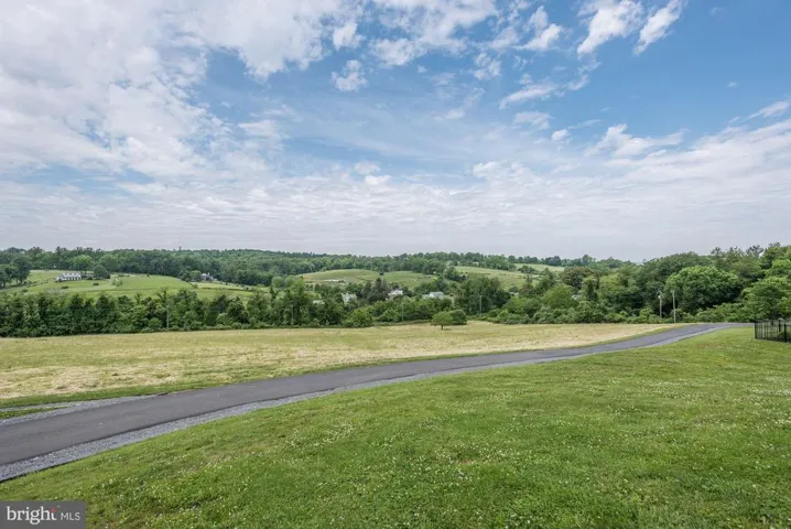 40435 Beechnut Rd, Leesburg, Virginia 20175