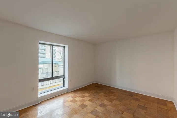 6139 Leesburg Pike #304, Falls Church, Virginia 22041
