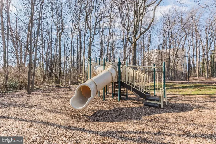 6139 Leesburg Pike #304, Falls Church, Virginia 22041