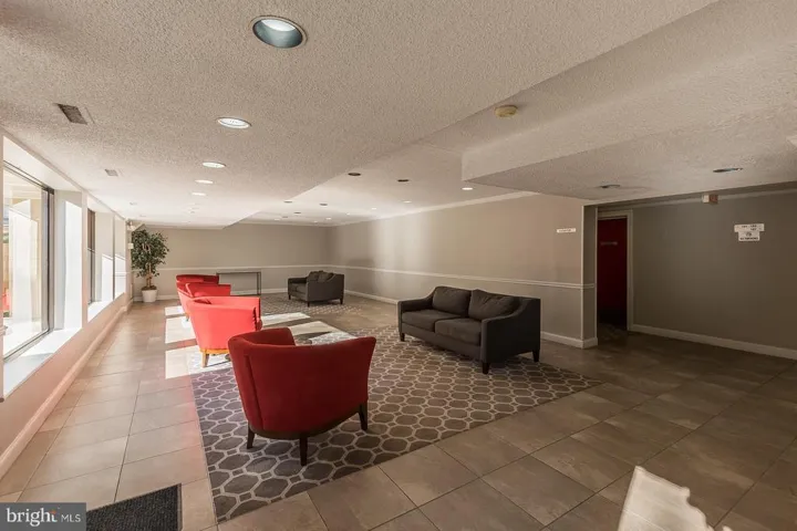 6139 Leesburg Pike #304, Falls Church, Virginia 22041