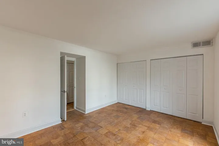 6139 Leesburg Pike #304, Falls Church, Virginia 22041