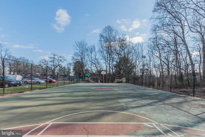 6139 Leesburg Pike #304, Falls Church, Virginia 22041