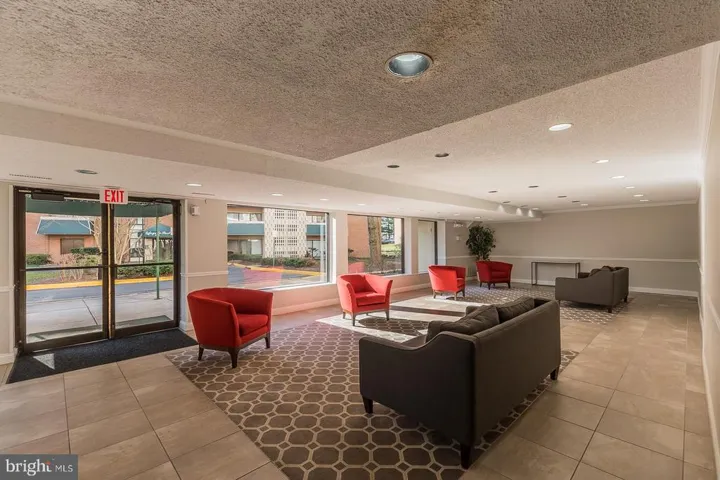 6139 Leesburg Pike #304, Falls Church, Virginia 22041