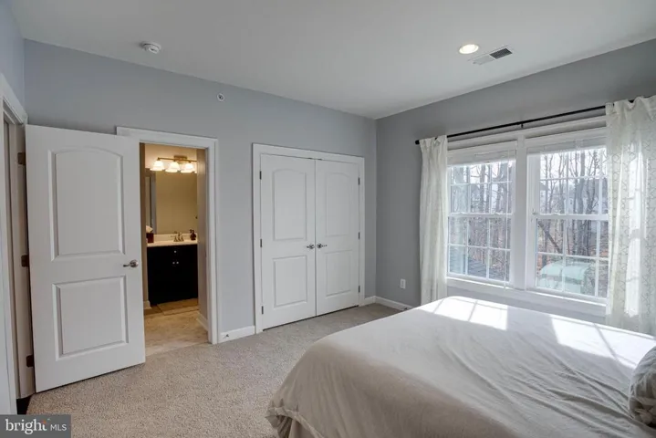 17092 Belle Isle Dr, Dumfries, Virginia 22026