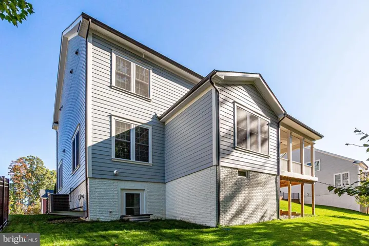 17092 Belle Isle Dr, Dumfries, Virginia 22026