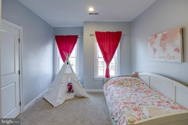 17092 Belle Isle Dr, Dumfries, Virginia 22026