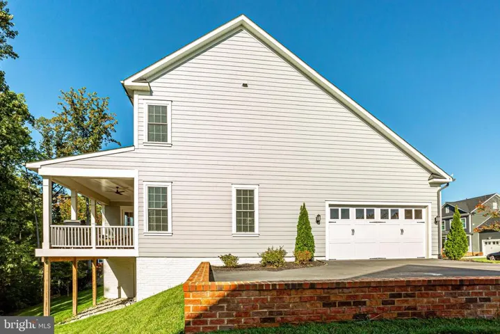 17092 Belle Isle Dr, Dumfries, Virginia 22026