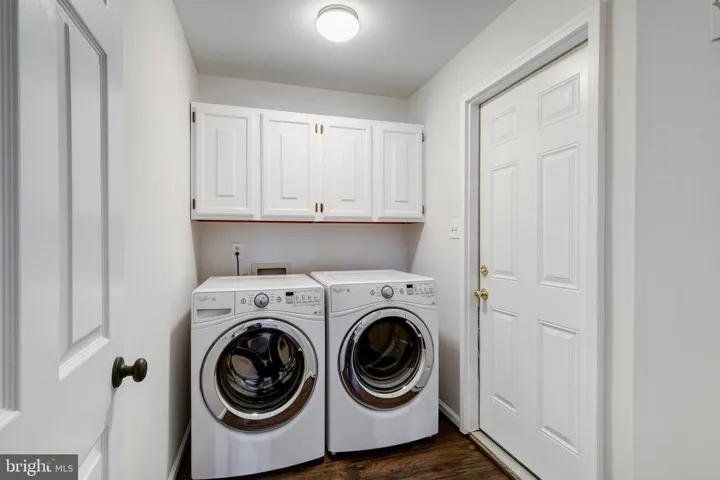 8228 Woodstown Ct, Springfield, Virginia 22153