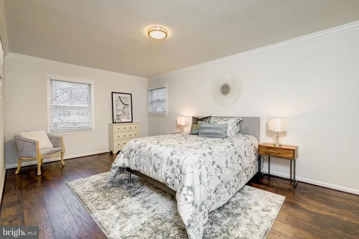 8228 Woodstown Ct, Springfield, Virginia 22153