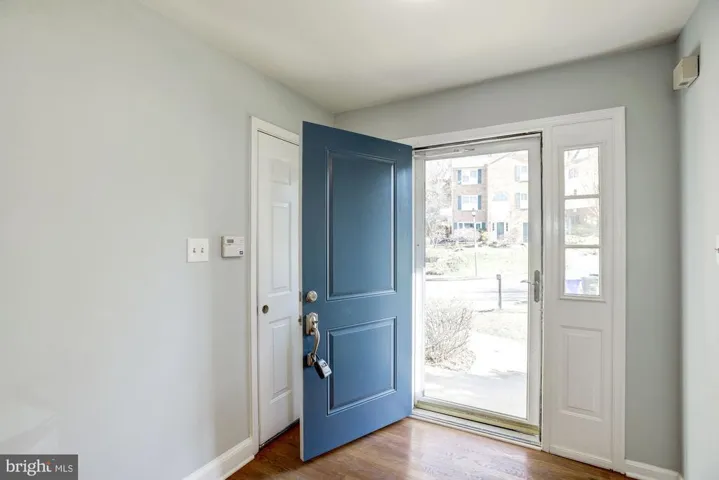 1506 S Stafford St, Arlington, Virginia 22204
