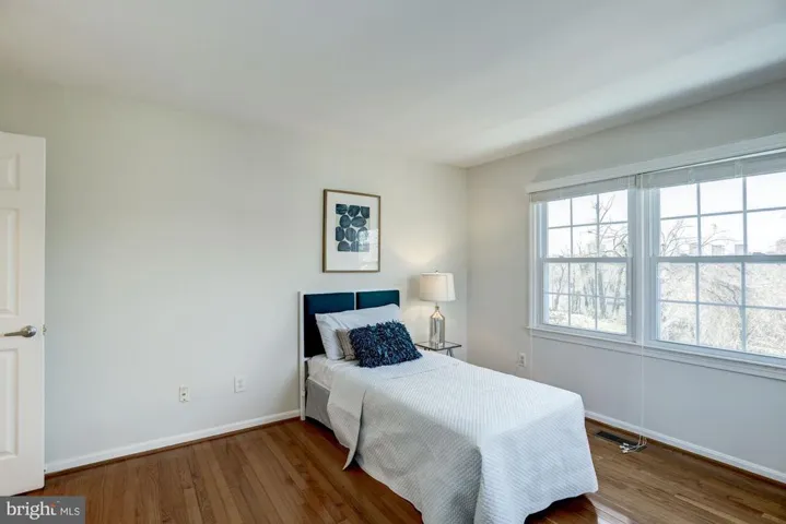 1506 S Stafford St, Arlington, Virginia 22204