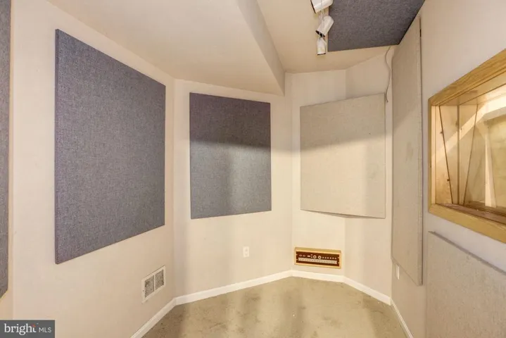 1506 S Stafford St, Arlington, Virginia 22204