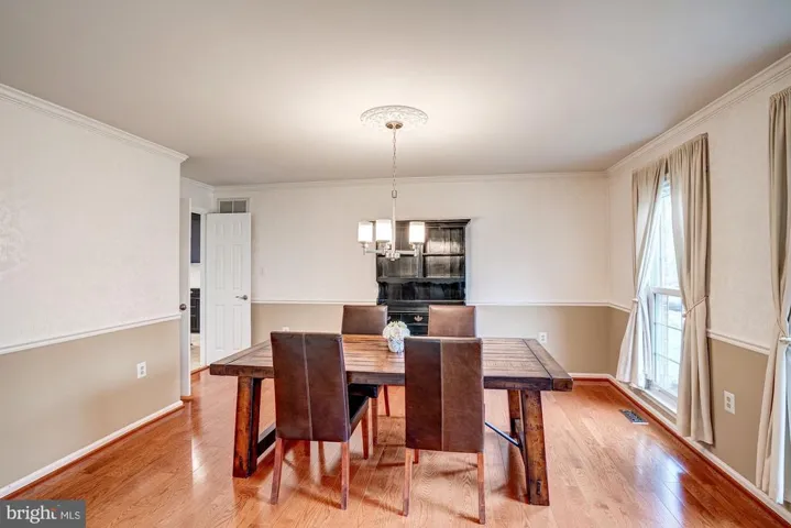 701 Huntsman Pl, Herndon, Virginia 20170