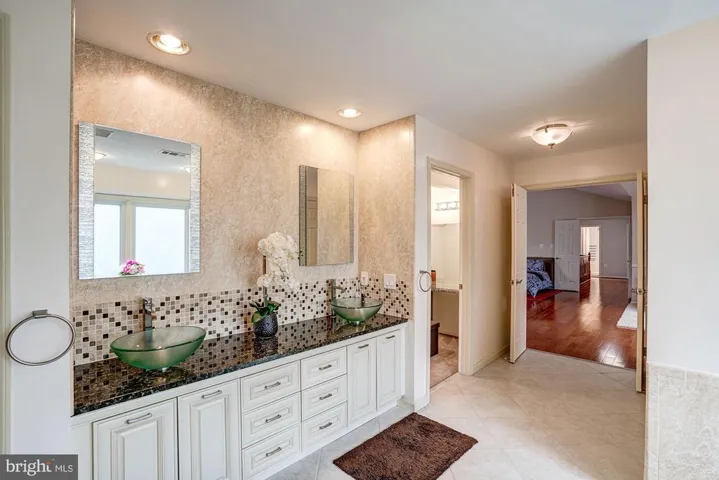 701 Huntsman Pl, Herndon, Virginia 20170