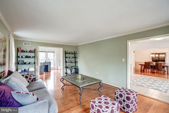 701 Huntsman Pl, Herndon, Virginia 20170